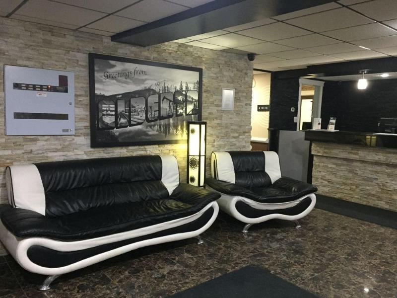 Super 8 By Wyndham Red Deer City Centre Motel Екстериор снимка